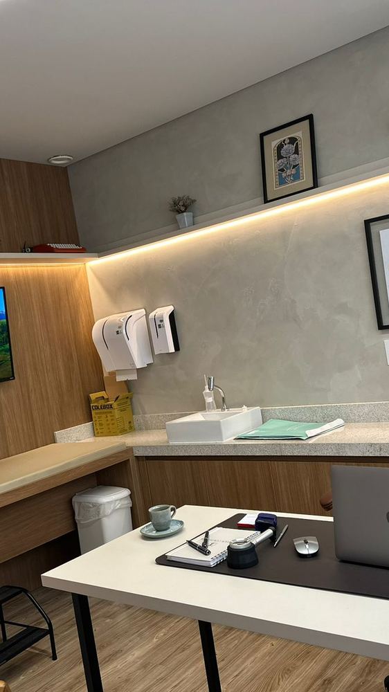 Detalhes do consultório do Dr. Mateus Colturato em São José do Rio Preto