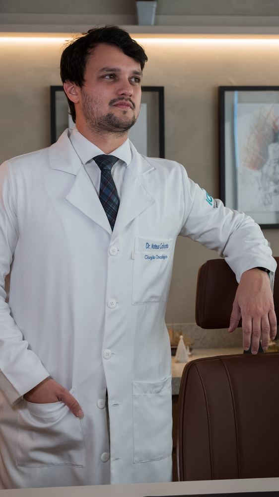 Consulta com o Dr. Mateus Colturato no consultório em São José do Rio Preto